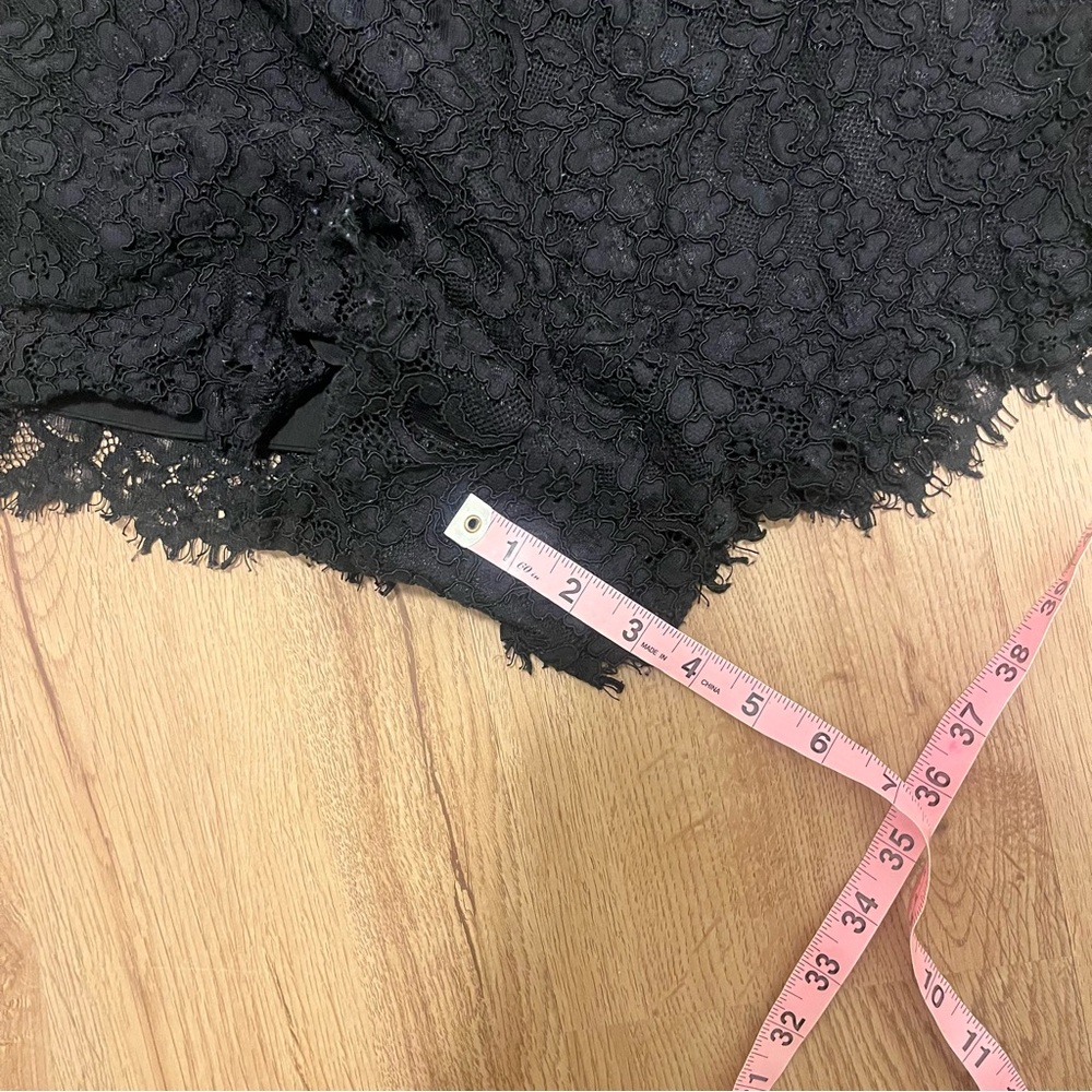 Fame and Partners Black Lace Backless Romper size 8 POCKETS - Picture 8 of 8
